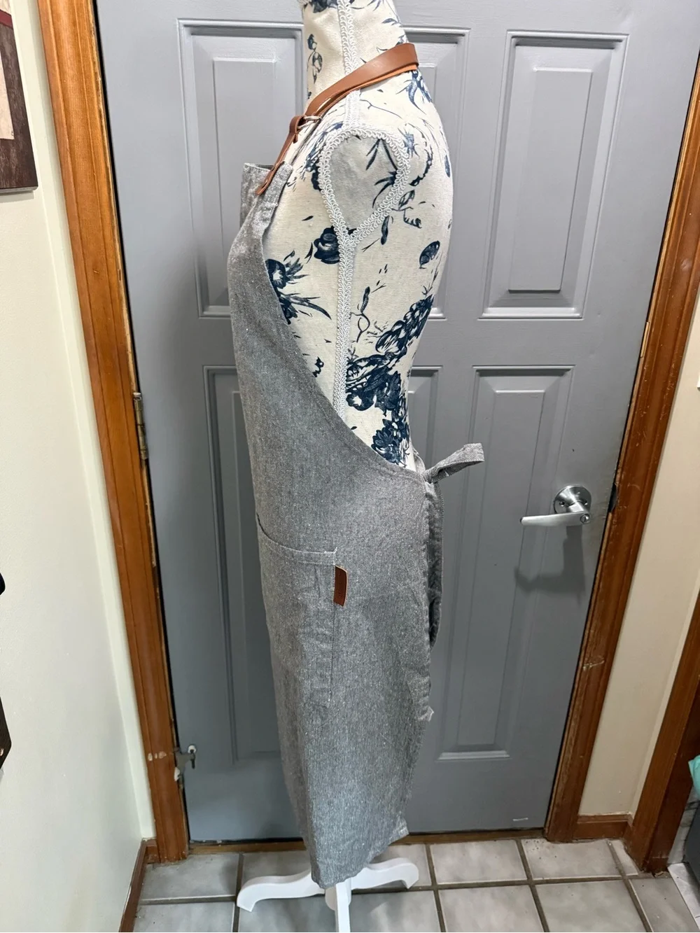 Gray Linen-Blend Apron with faux Leather Neck Straps- Working Kitchen